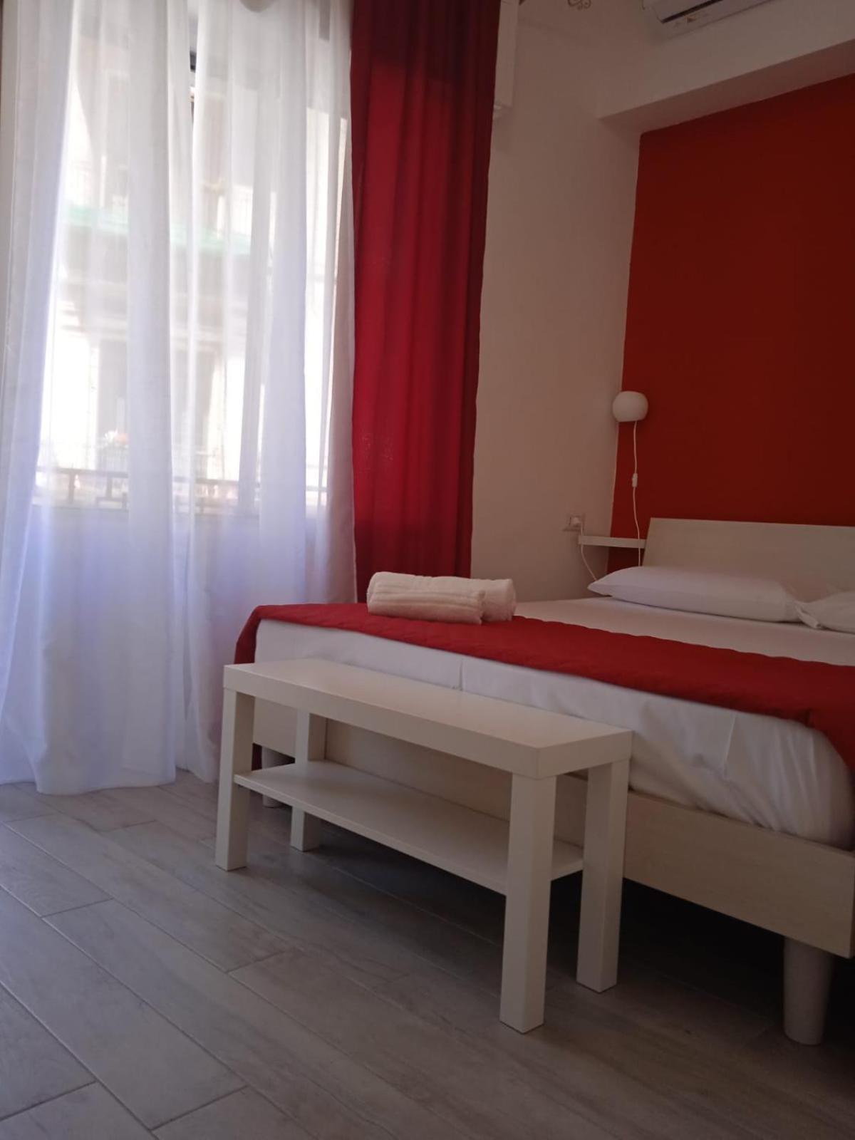 Bed and Breakfast La Stazione 92 CTA Exterior foto