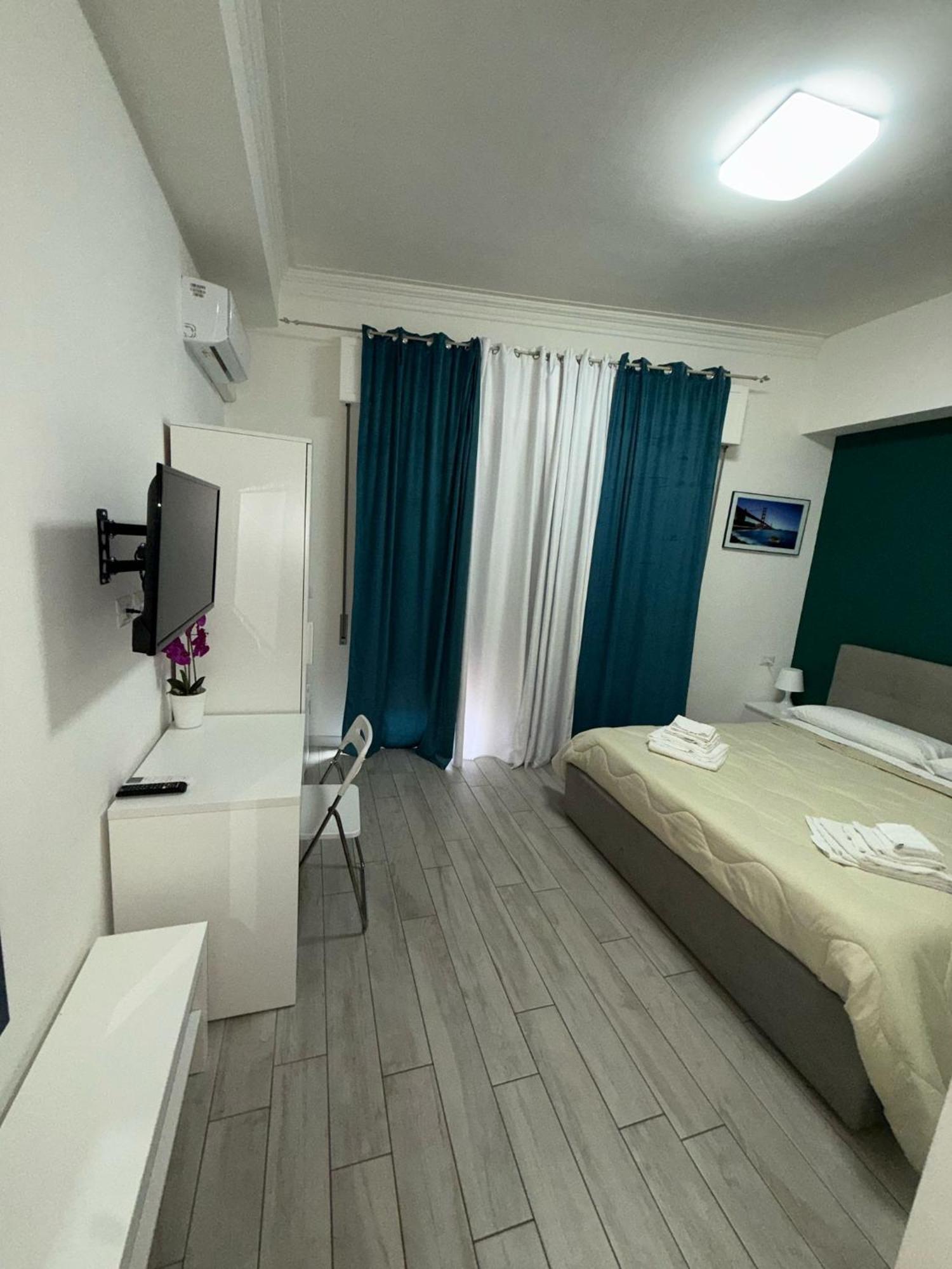 Bed and Breakfast La Stazione 92 CTA Exterior foto
