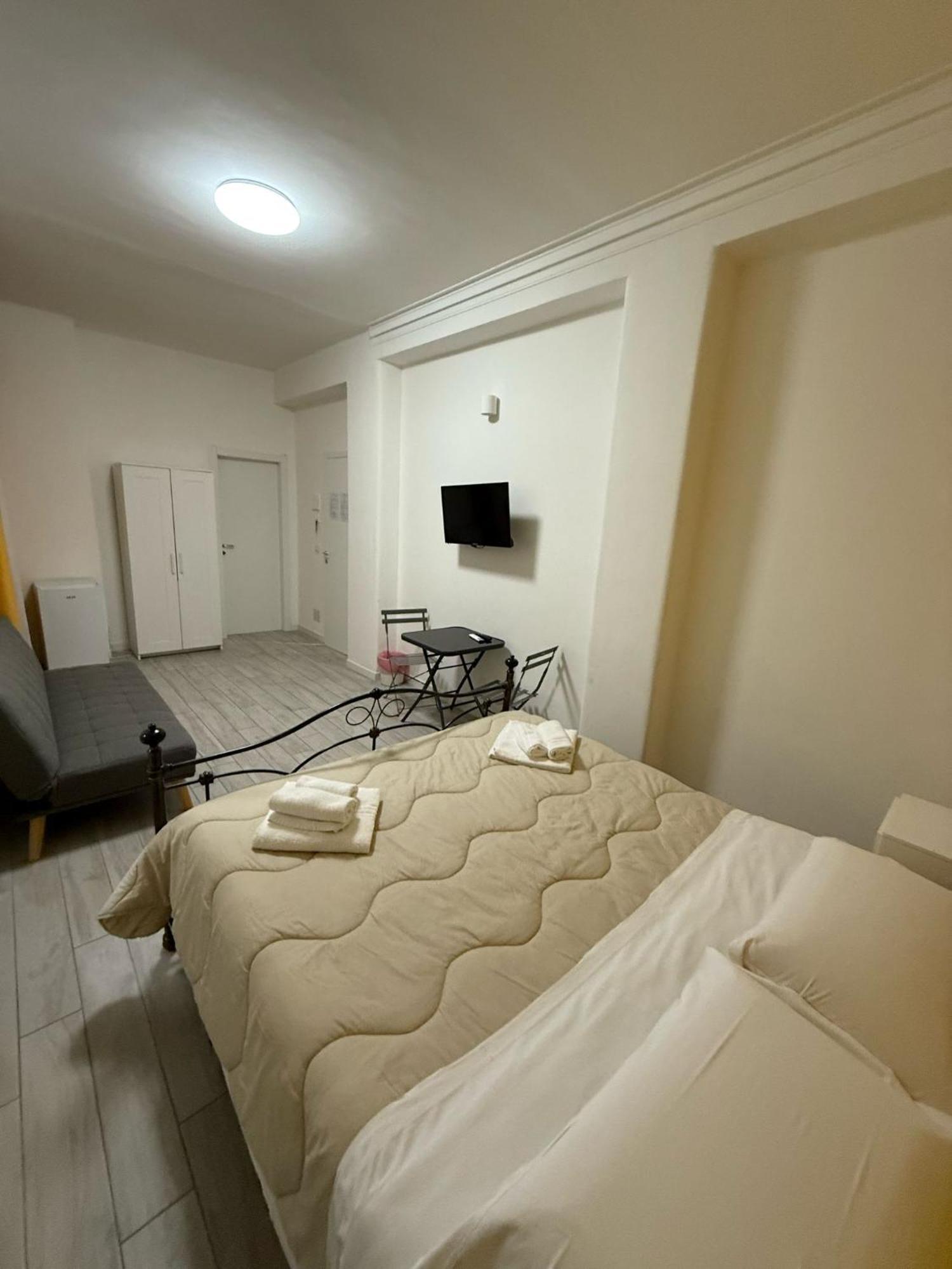 Bed and Breakfast La Stazione 92 CTA Exterior foto