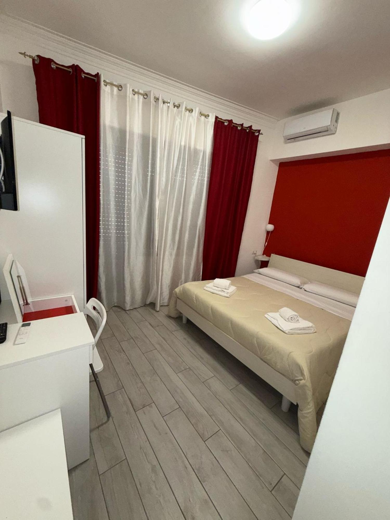 Bed and Breakfast La Stazione 92 CTA Exterior foto